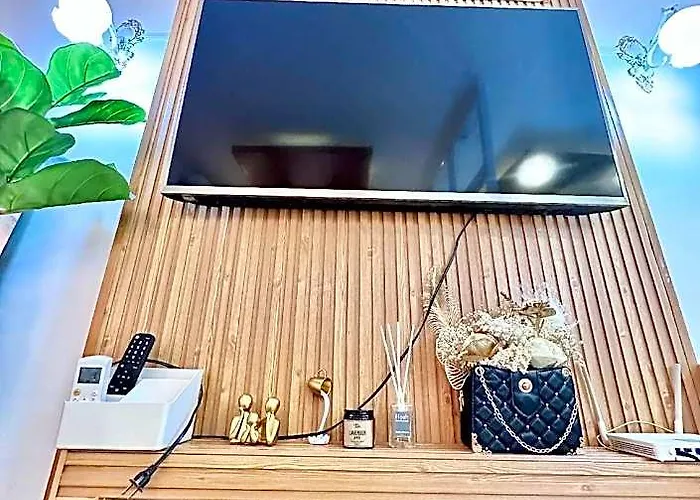 Dominique's Crib @ Mandaue 호텔 3*