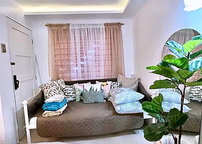 Dominique's Crib @ Mandaue 3* 세부