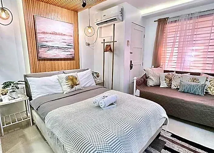 Dominique's Crib @ Mandaue 호텔 3*